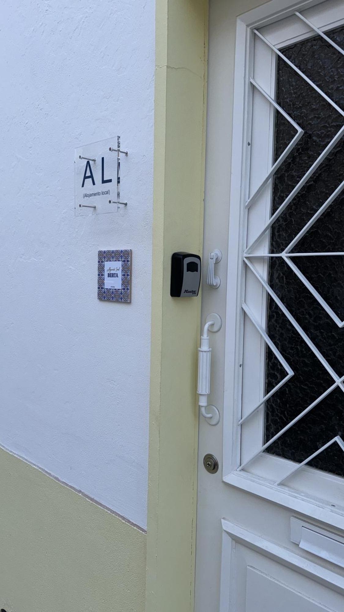 Olhao Lodge - Al Berta Bagian luar foto